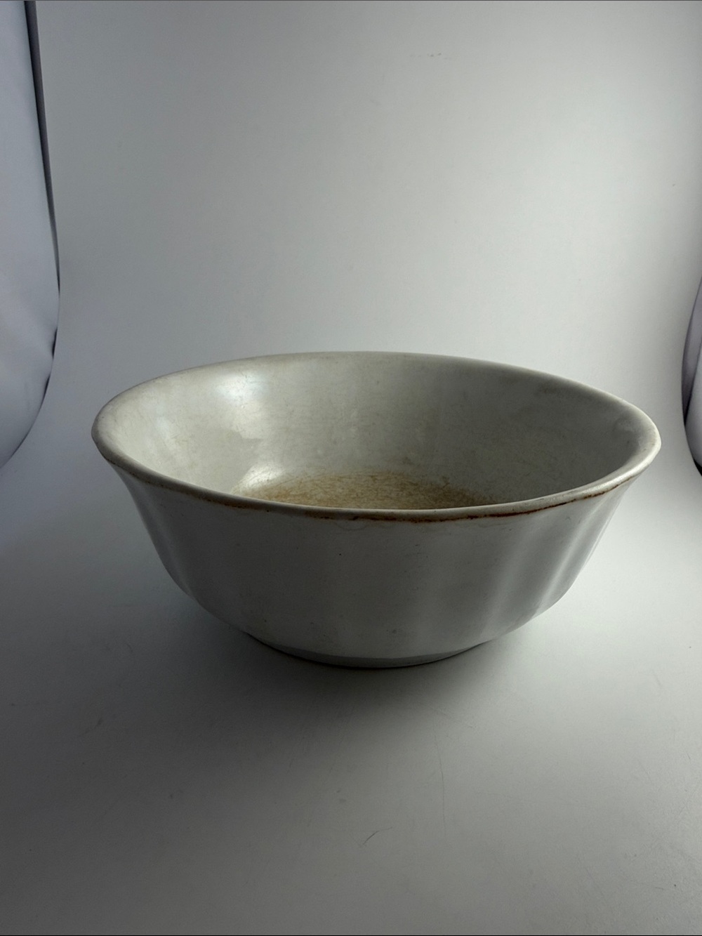 Antique Alfred Meakin Ironstone China White Ladyfinger Fluted Bowl 7.75”